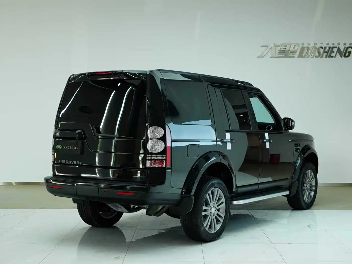 Land Rover Discovery 2016 3.0 SDV6 HSE Diesel фото 5