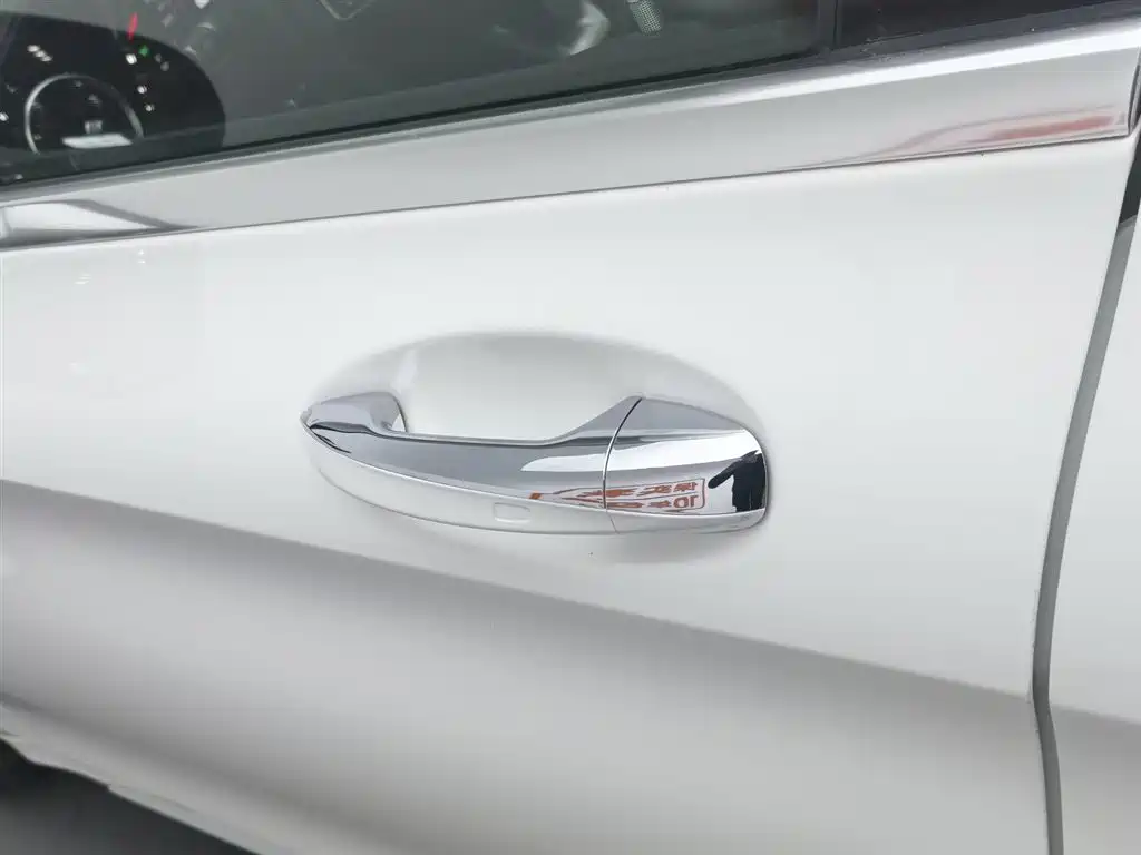 Mercedes-Benz C-Class 2017 Facelift C 200 L Sport Edition фото 18