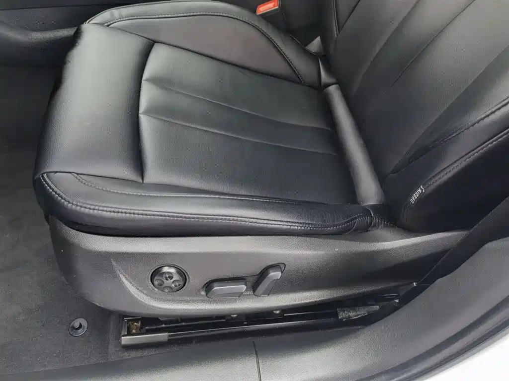 Audi A4L 2018 30th Anniversary 40 TFSI Progressive фото 20