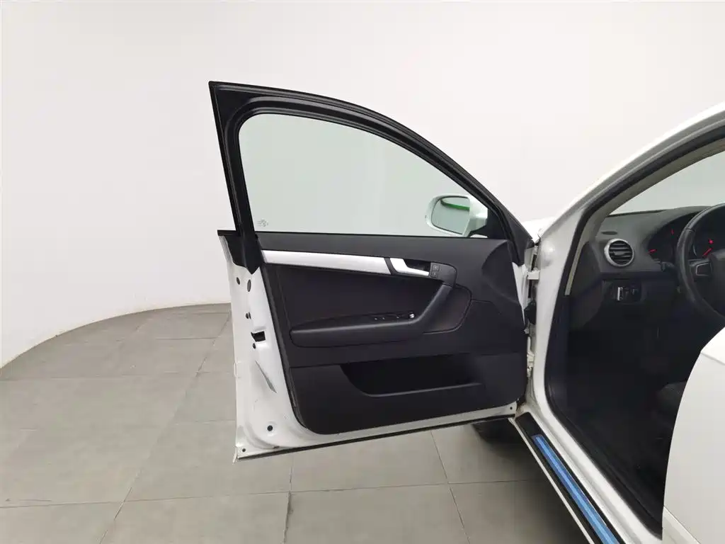 Audi A3 (Import) 2012 Sportback 1.8T Luxury фото 8