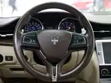Photo 14 - Maserati Quattroporte