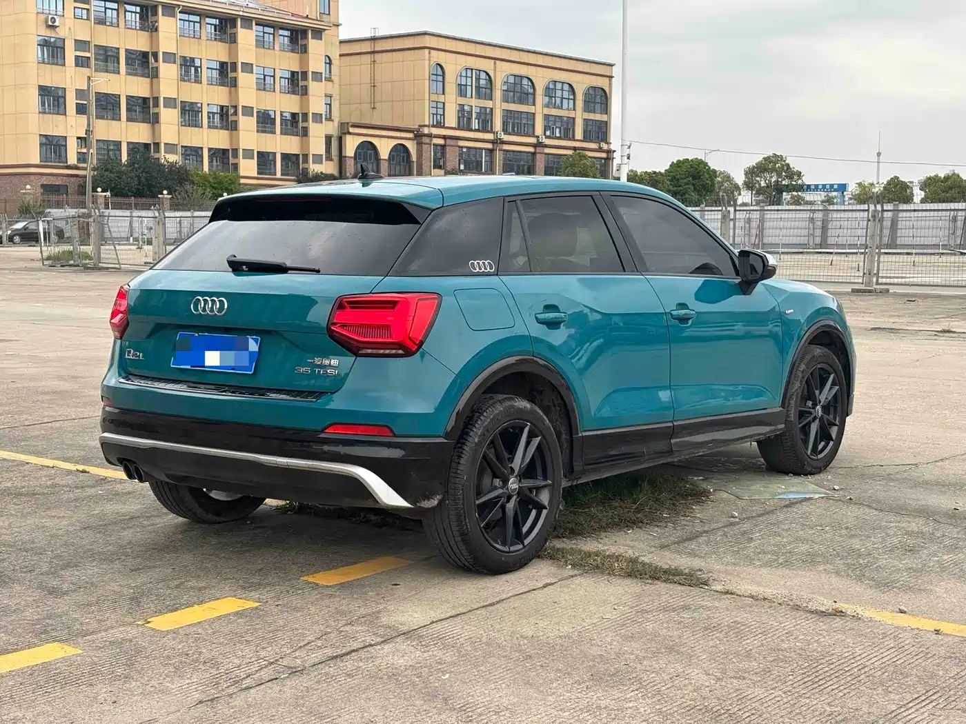 Audi Q2L 2018 35 TFSI Launch Exclusive Edition China VI фото 5