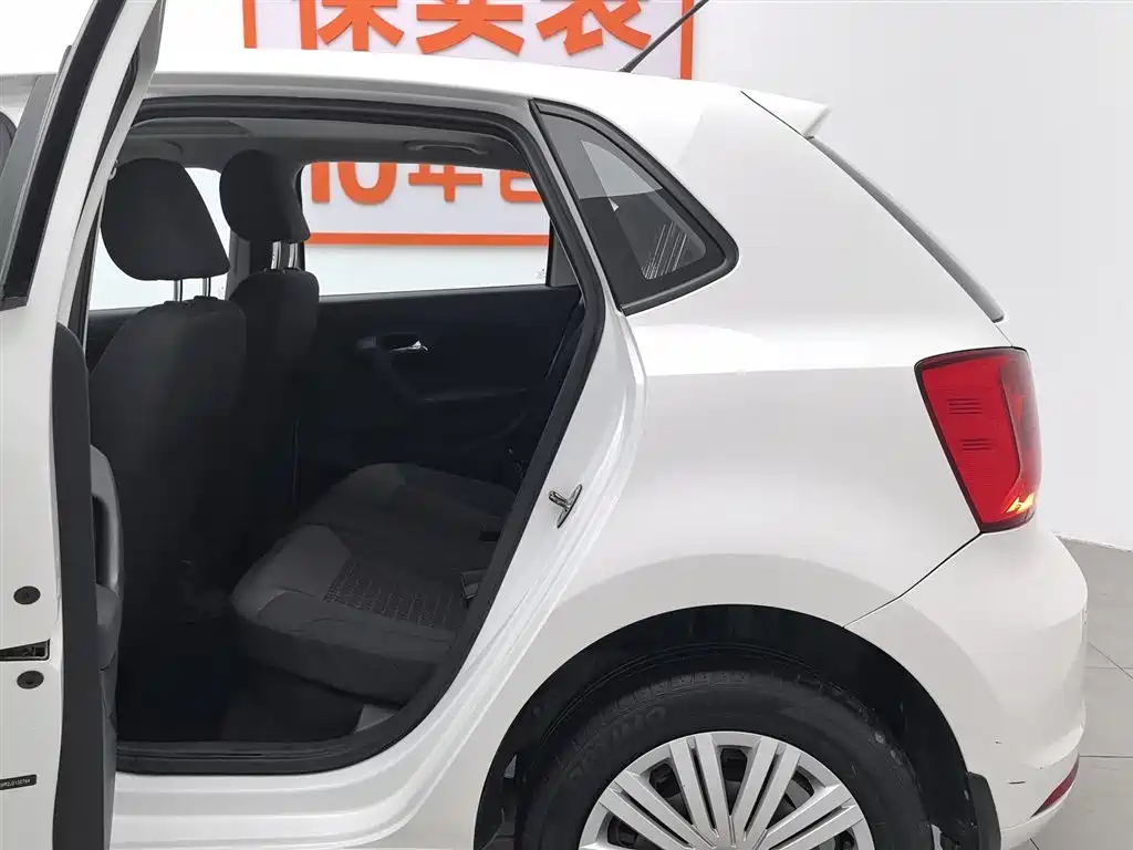 Volkswagen Polo 2018 1.5L Auto Comfort фото 15