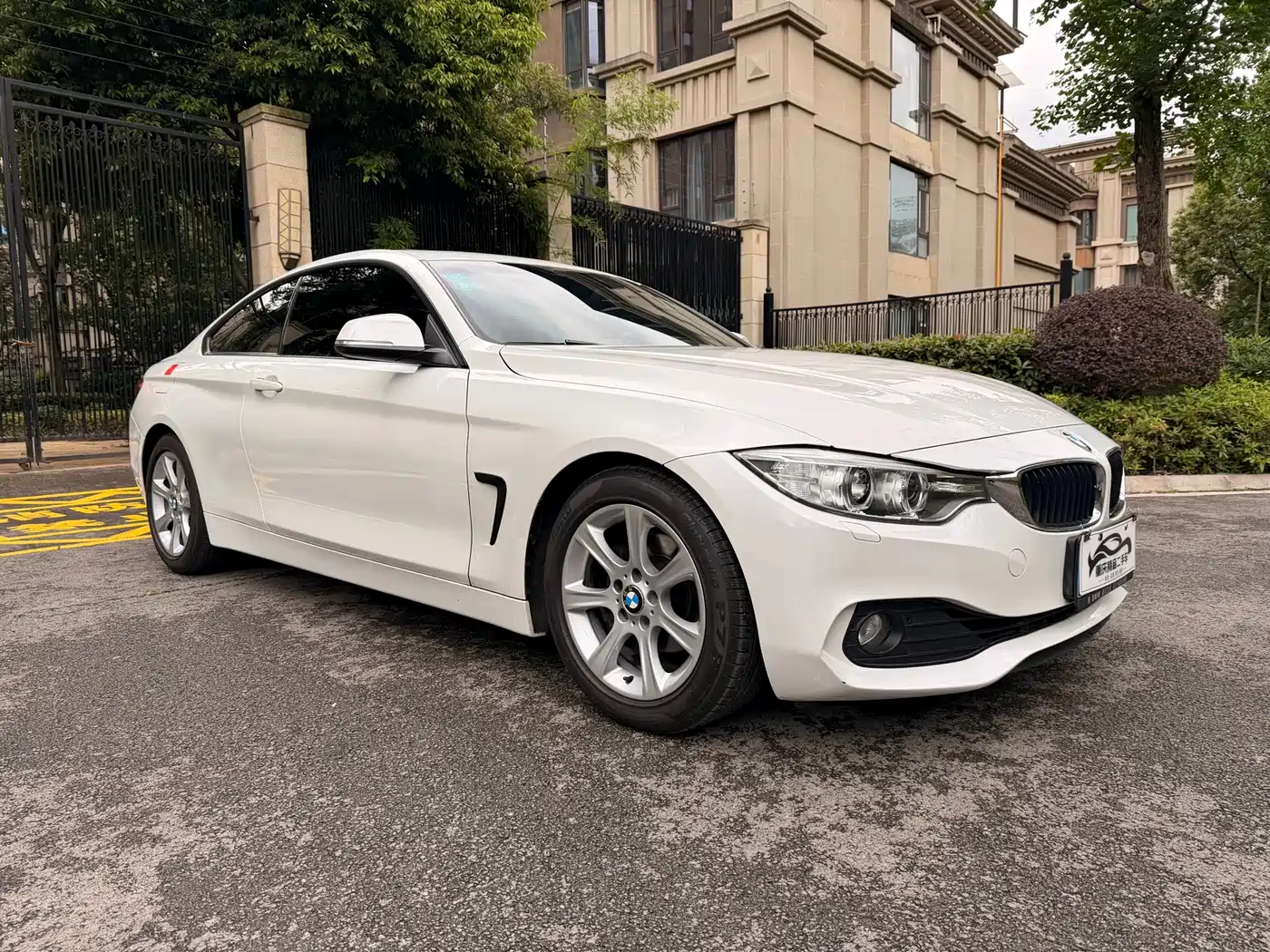 BMW 4 Series 2014 420i Fashion Edition фото 3