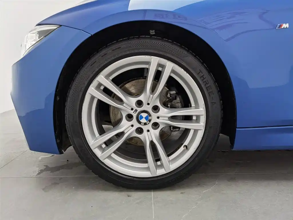 BMW 3 Series 2017 320i M Sport фото 17