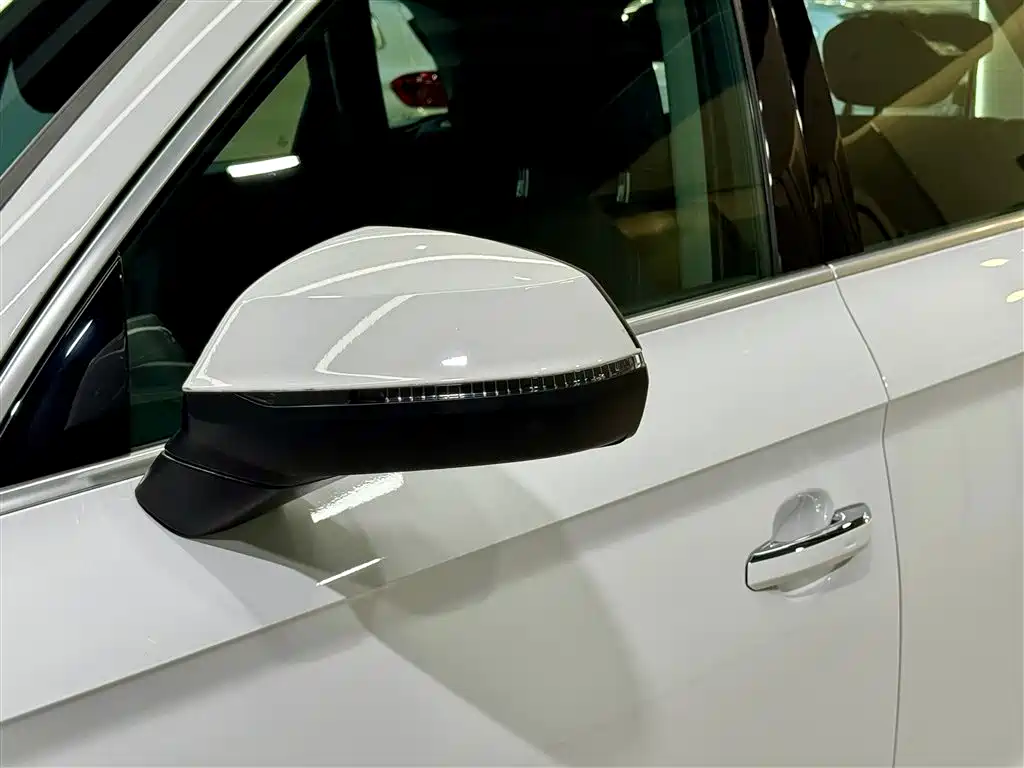 Audi Q5L 2022 45T Luxury Elegance фото 13