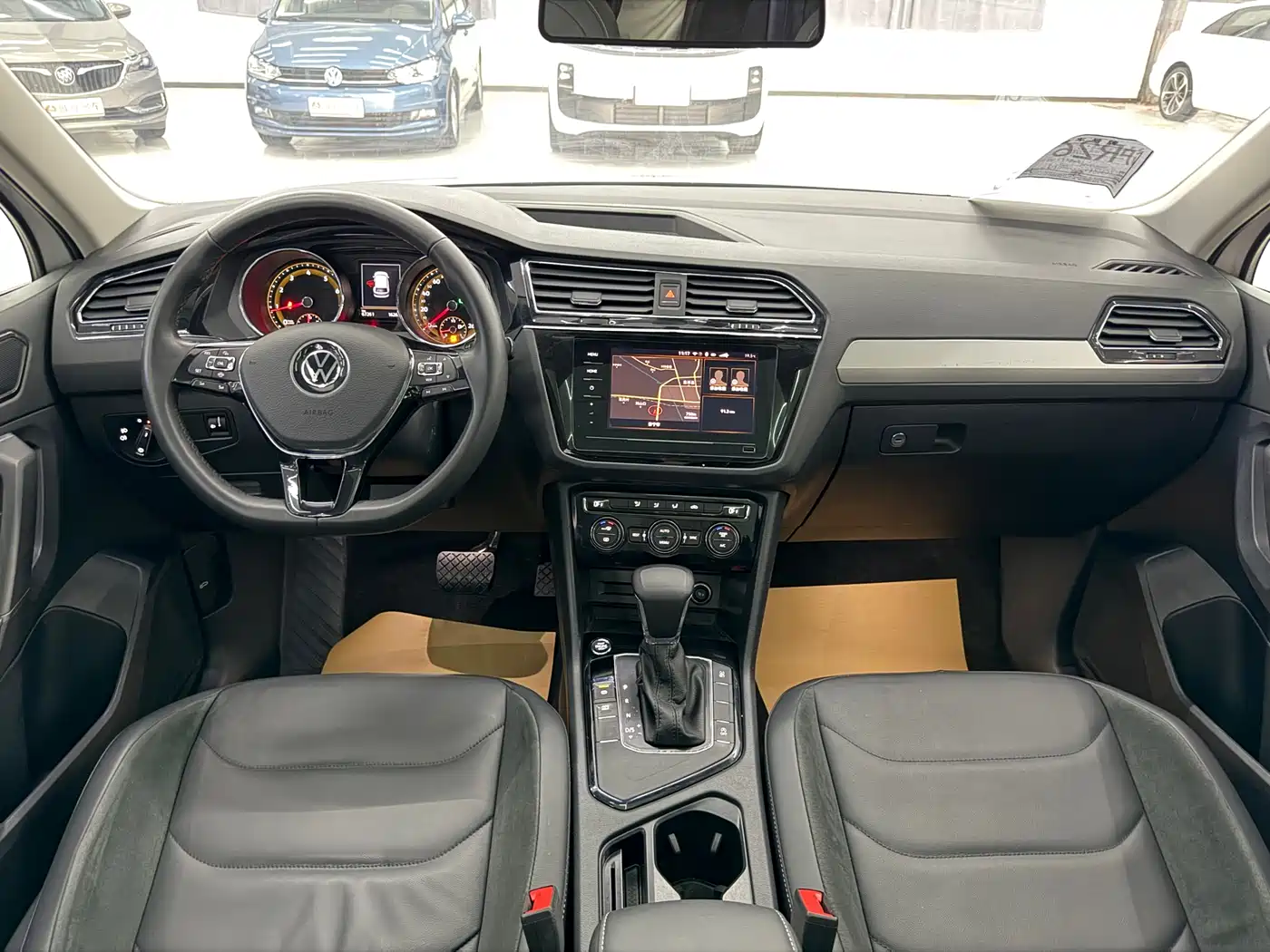 Volkswagen Tiguan L 2020 330TSI Auto 2WD Panorama Comfort China VI фото 4