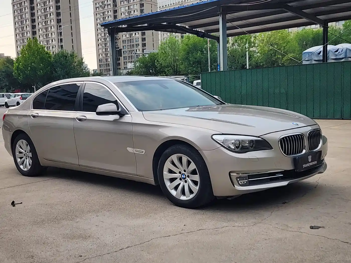 Photo 2 - BMW 7 Series