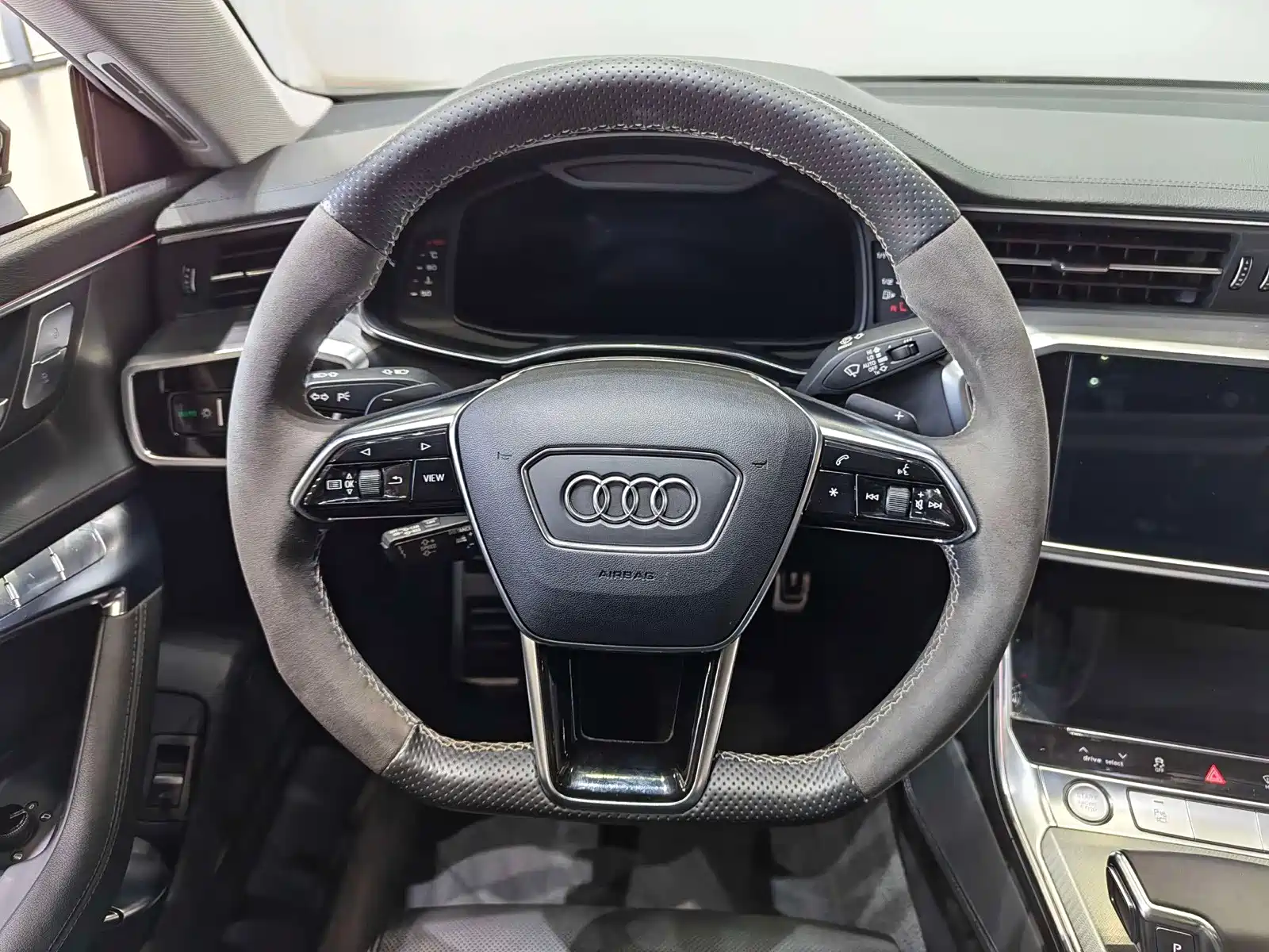 Фото 8 - Audi A7