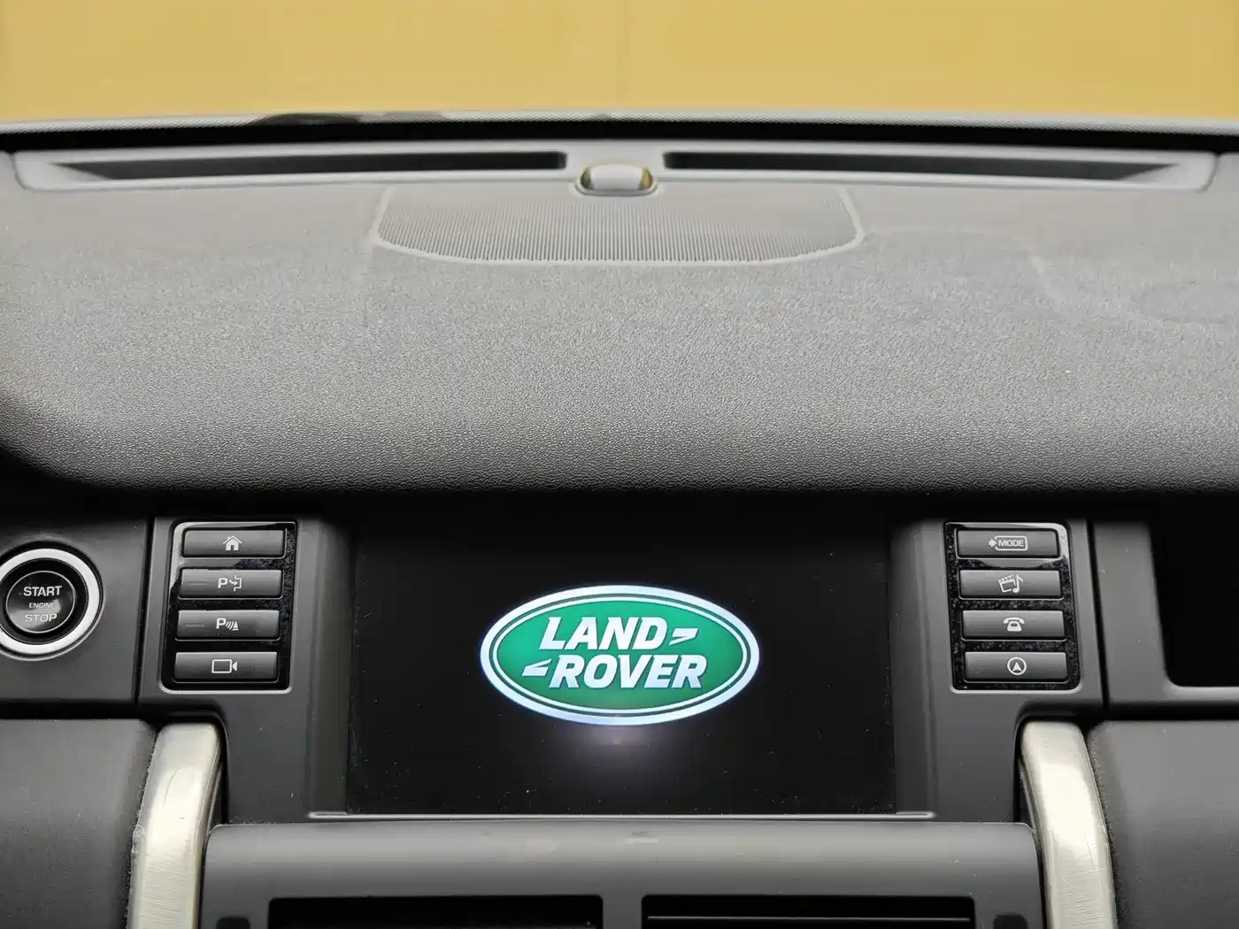 Land Rover Discovery Sport 2019 240PS SE Edition China V фото 15