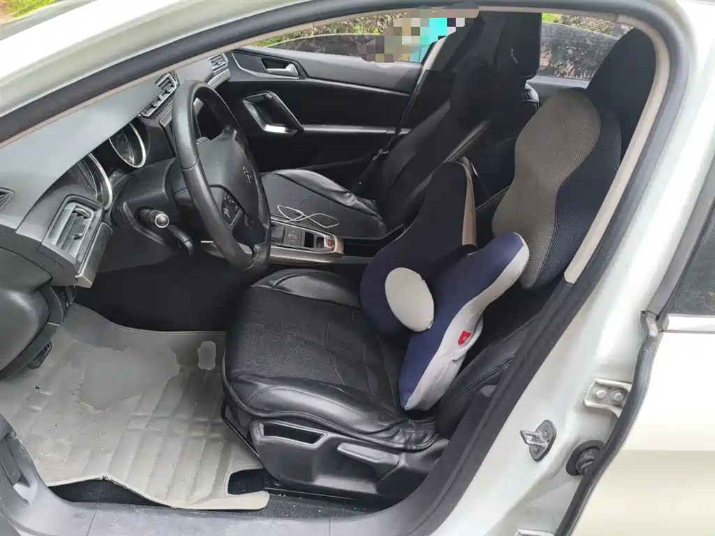 Peugeot 408 2015 Model 1.2T Automatic Luxury Edition фото 11