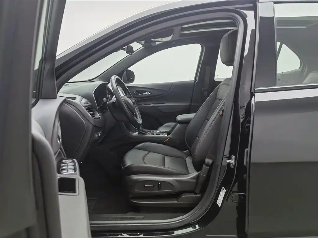 Chevrolet Equinox 2023 Mild Hybrid 2.0T RS Smart Frontier Edition фото 10