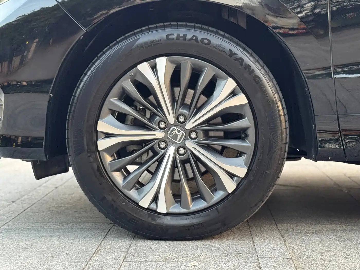 Honda UR-V 2020 370TURBO 2WD Premium Elegance Edition фото 28