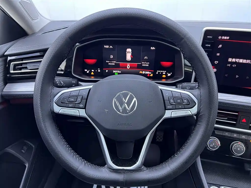 Volkswagen Sagitar 2023 300TSI DSG Surpassing Edition фото 15