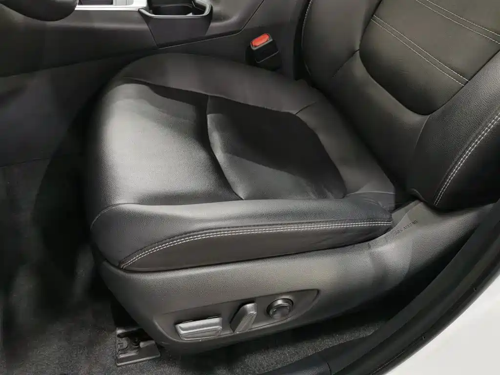 Toyota RAV4 Rongfang 2023 2.0L CVT FWD Style Plus Edition фото 20