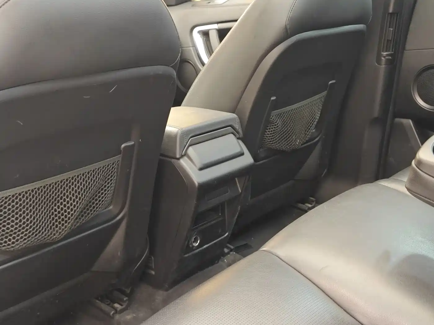 Land Rover Discovery Sport 2019 240PS SE Edition China V фото 23