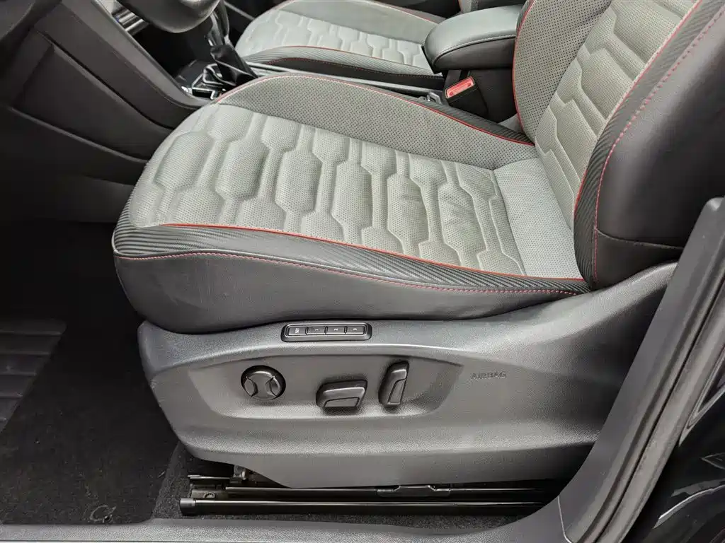 Volkswagen Tiguan X 2021 330TSI 2WD Prestige Flagship фото 20