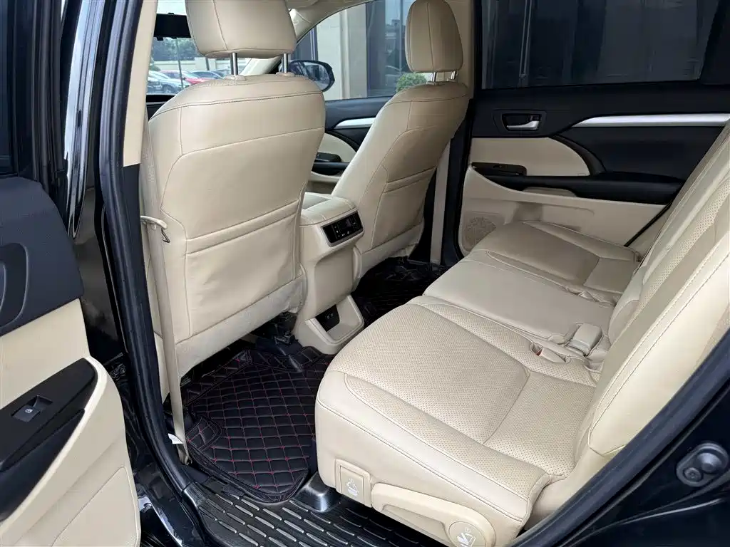 Toyota Highlander 2018 2.0T 2WD Elite 7-seater (China V) фото 21