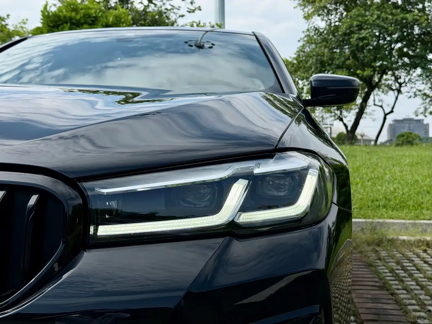 Photo 6 - BMW 5 Series