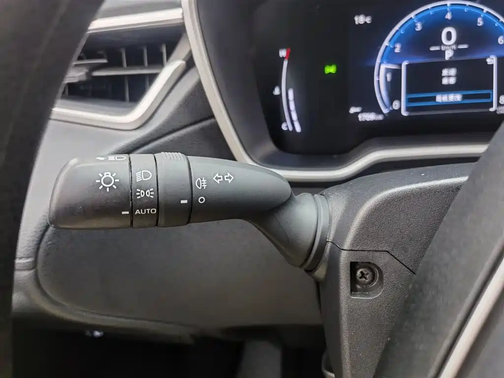 Toyota Frontlander 2024 2.0L CVT Elite Plus Edition фото 21