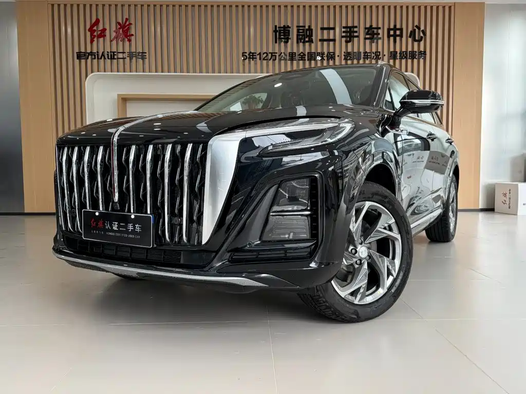 Фото 1 - Hongqi HS3 PHEV