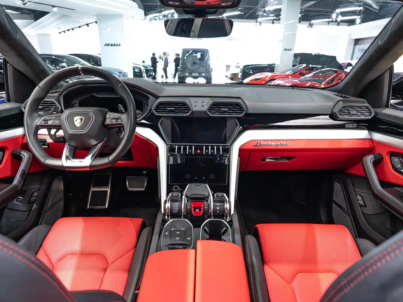 Lamborghini Urus 2018 4.0T V8 фото 5
