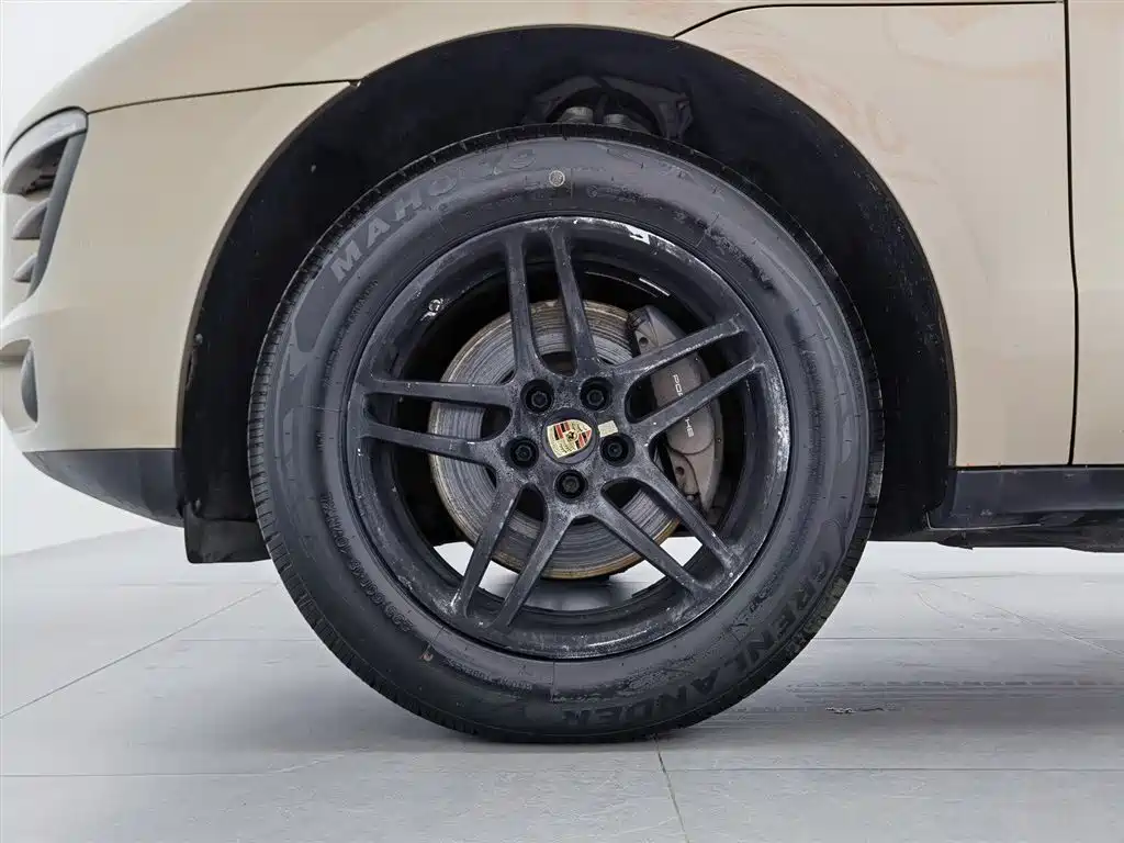 Porsche Macan 2017 Macan 2.0T фото 17