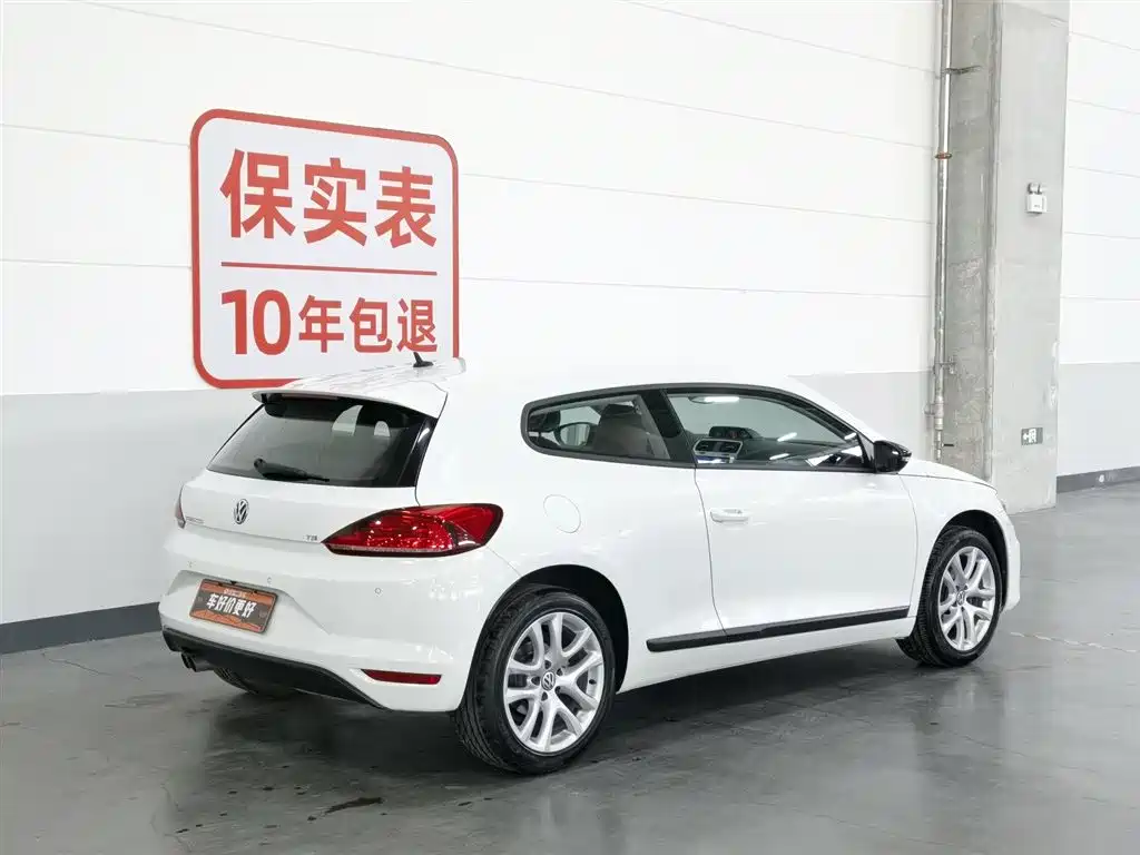 Volkswagen Scirocco 2015 1.4TSI Trend Edition фото 2