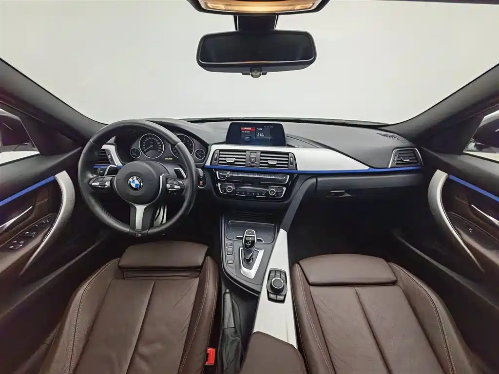 BMW 3 Series 2019 320i M Sport Package фото 5