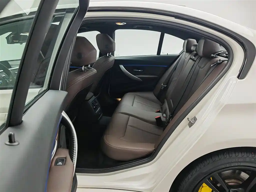 BMW 3 Series 2019 320i M Sport Package фото 15