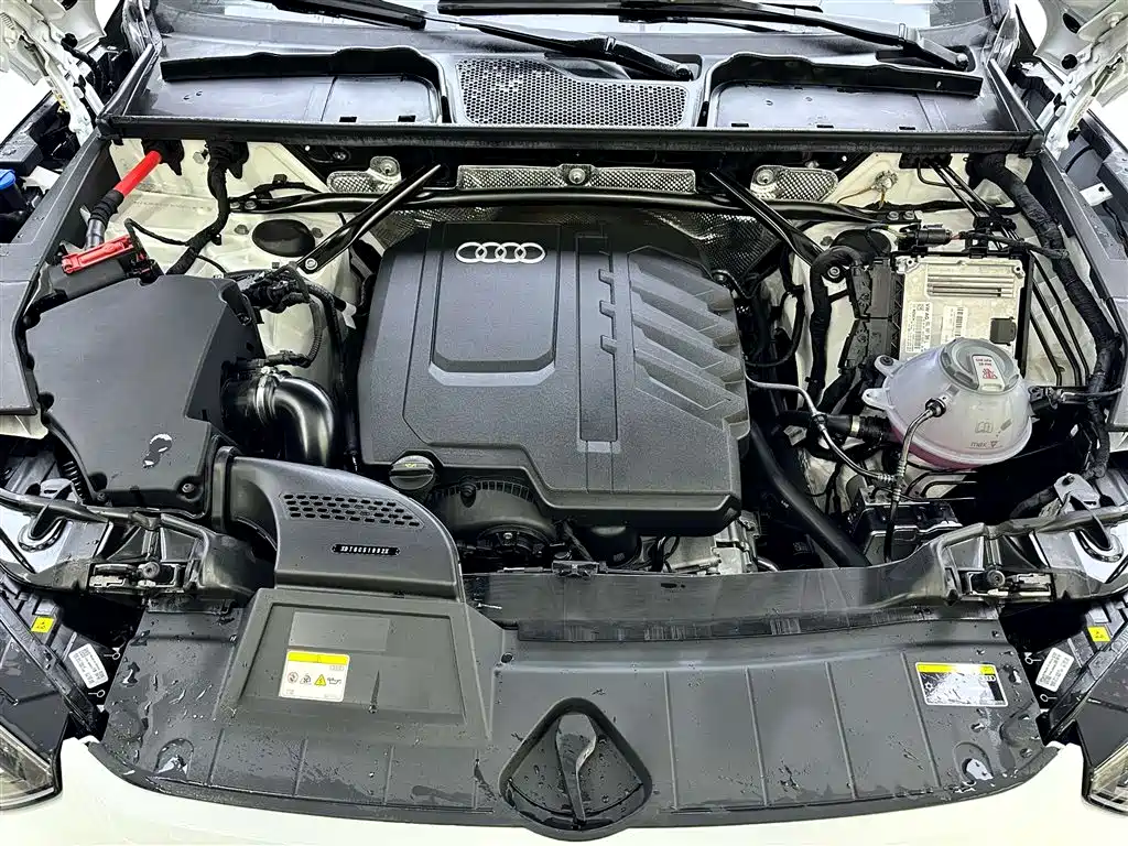 Audi Q5L 2024 Model 40 TFSI Luxury Dynamic фото 23