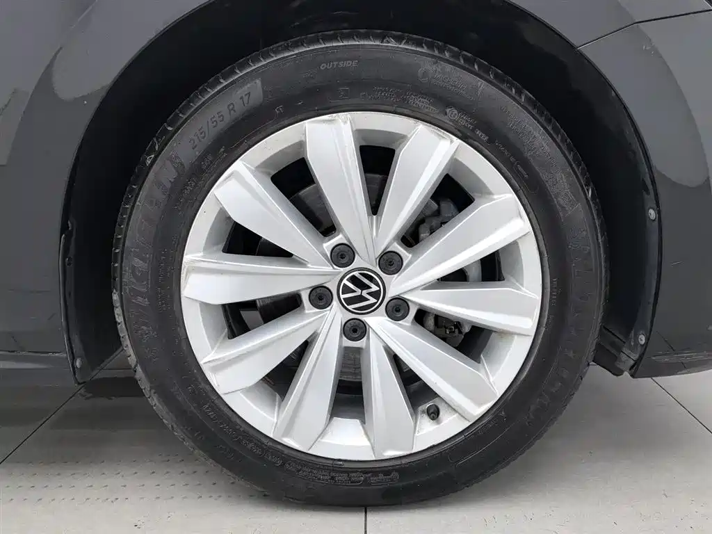 Volkswagen Passat 2021 Model 330TSI Elite Edition фото 17