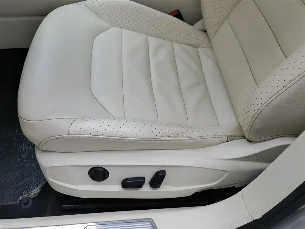 Volkswagen Phideon 2016 380TSI 2WD Prestige Edition фото 20