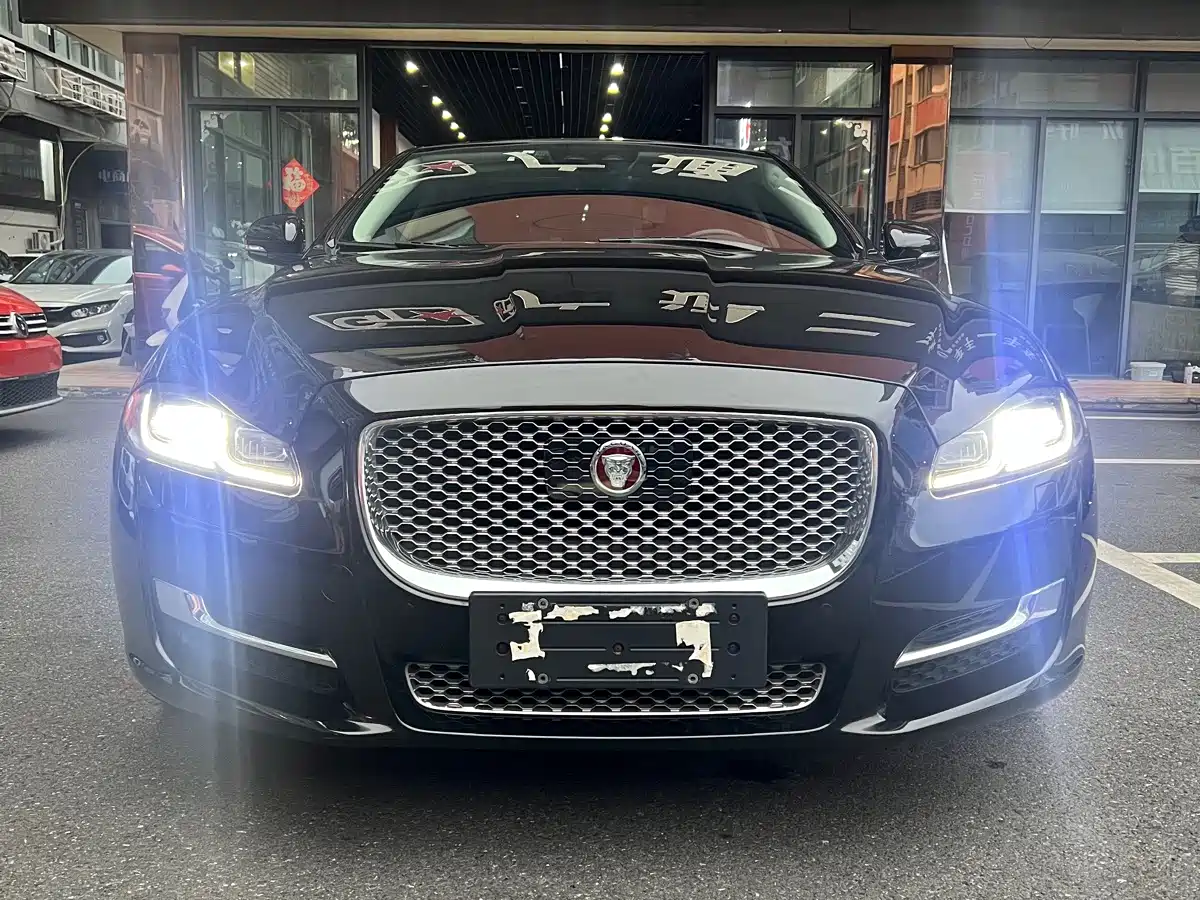 Jaguar XJ 2019 2018 XJL 3.0 SC 2WD Elegant Business Edition