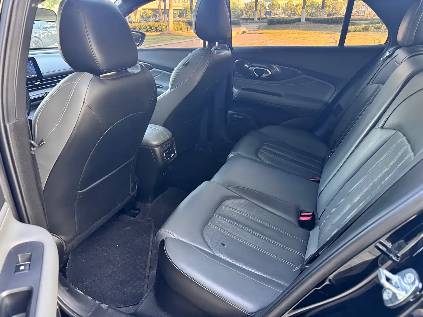 GAC Trumpchi Trumpchi Emkoo 2022 270T DCT J16 R-style Track Edition фото 10
