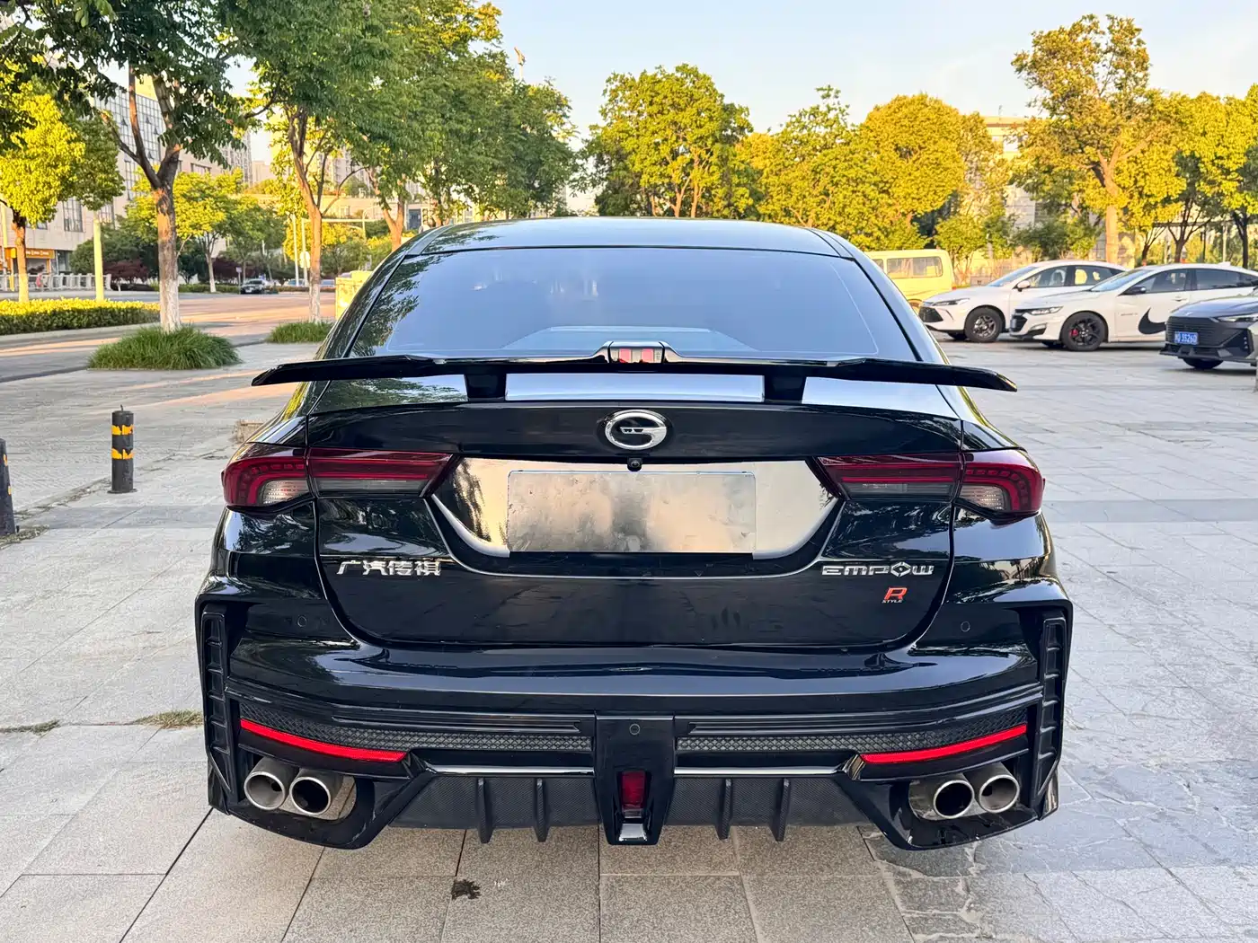 GAC Trumpchi Trumpchi Emkoo 2022 270T DCT J16 R-style Track Edition фото 6