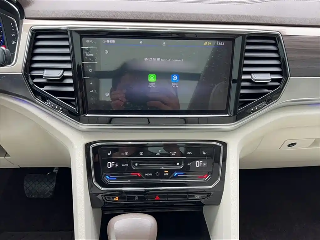 Volkswagen Viloran 2020 380TSI Premium фото 5