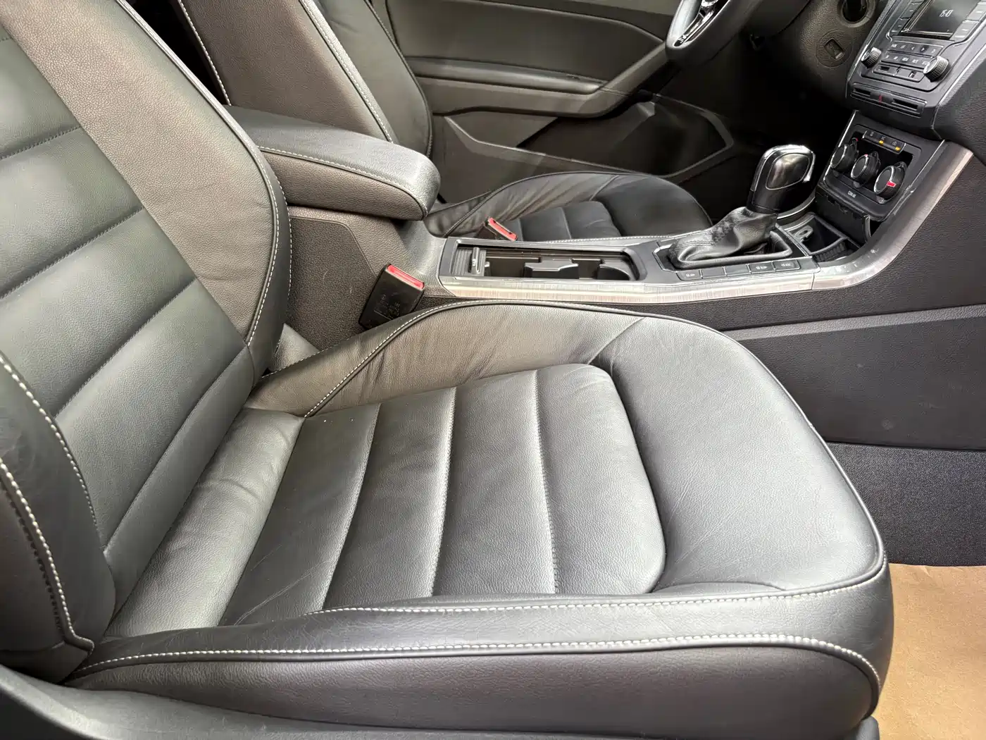 Volkswagen Passat 2017 280TSI DSG Prestige фото 7