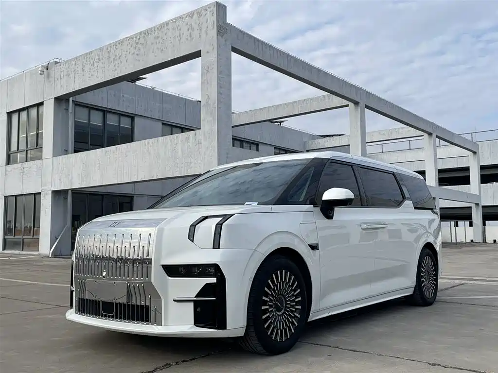 ZEEKR EXTREME KRYPTON 009