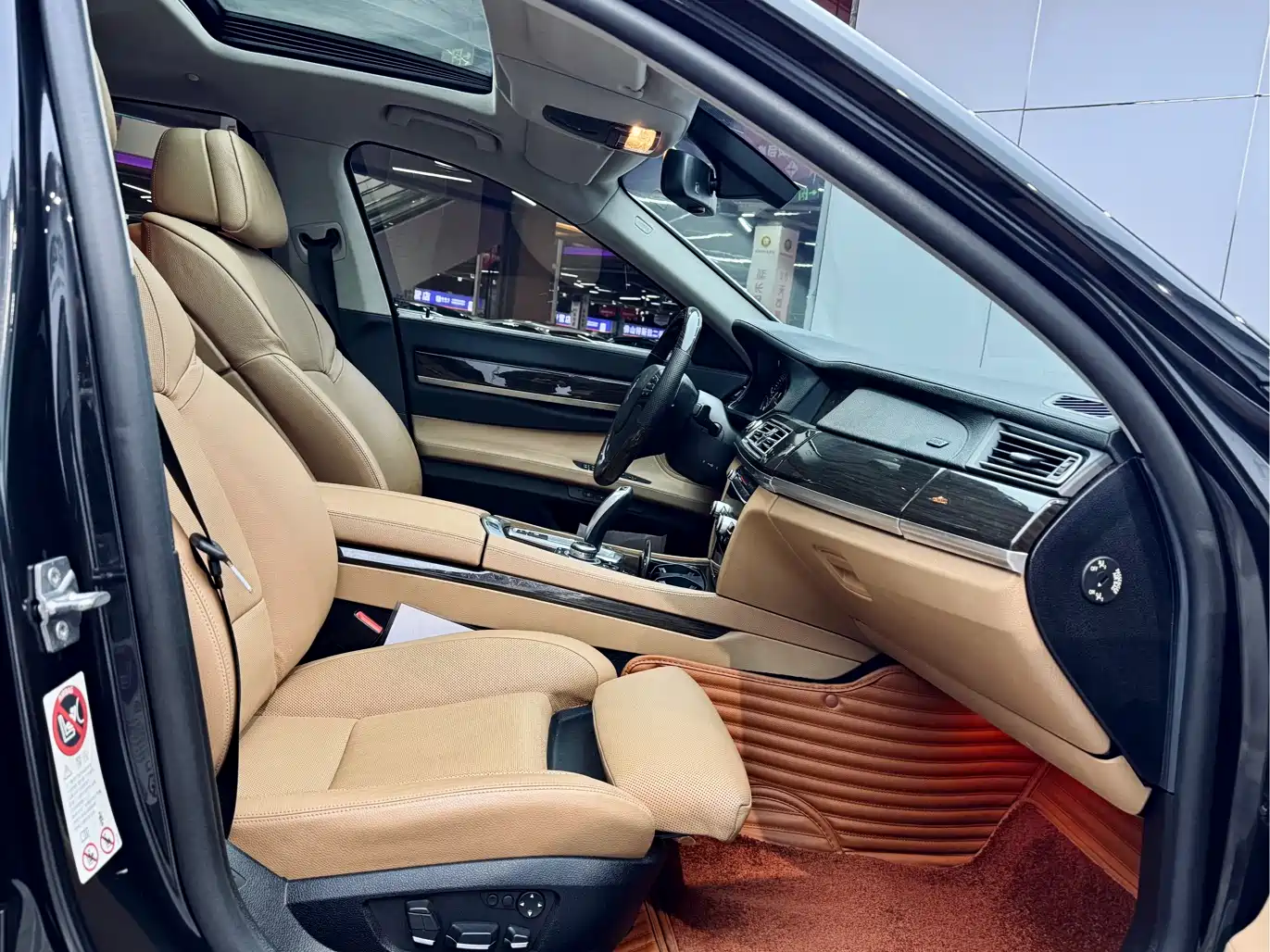 BMW 7 Series 2009 730Li Luxury фото 18