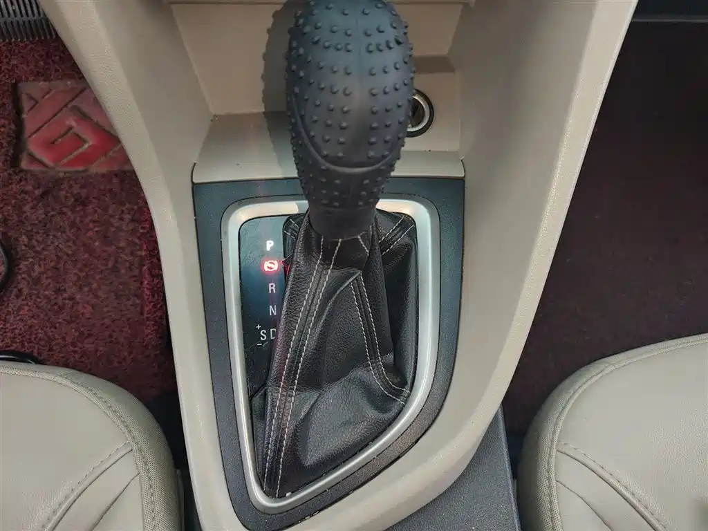 Buick Excelle 2017 18T Dual-Clutch Elite фото 14