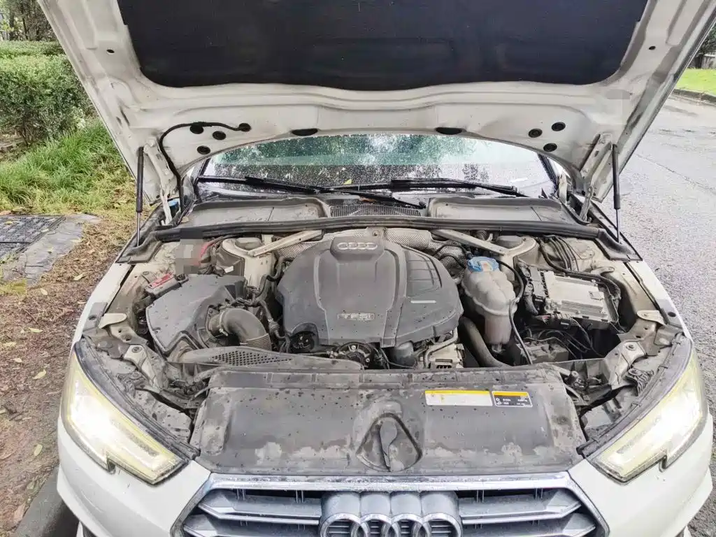 Фото 3 - Audi A4L