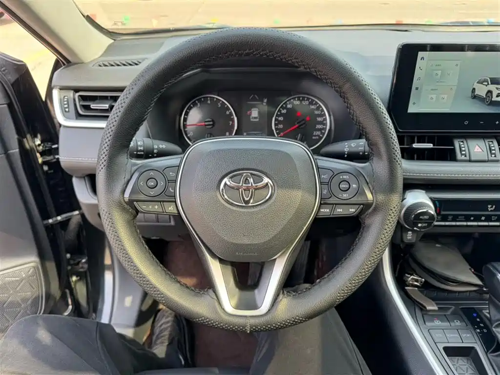Toyota Wildlander 2023 2.0L CVT FWD Urban фото 7