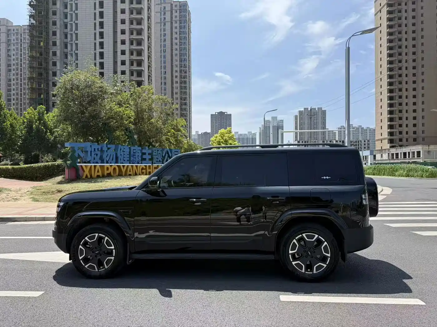 Fang Cheng Bao Titanium 7 2026 2025 200KM Front-Wheel Drive Max Edition