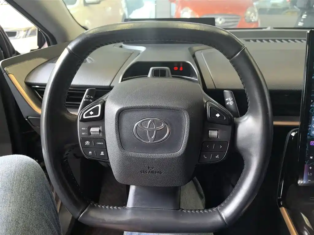 Toyota bZ3 2023 616km Long Range Premium фото 11