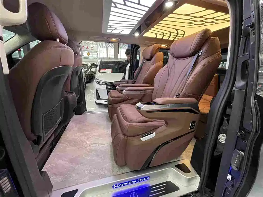 Mercedes-Benz Vito 2021 2.0T Business Edition 7-seater фото 14