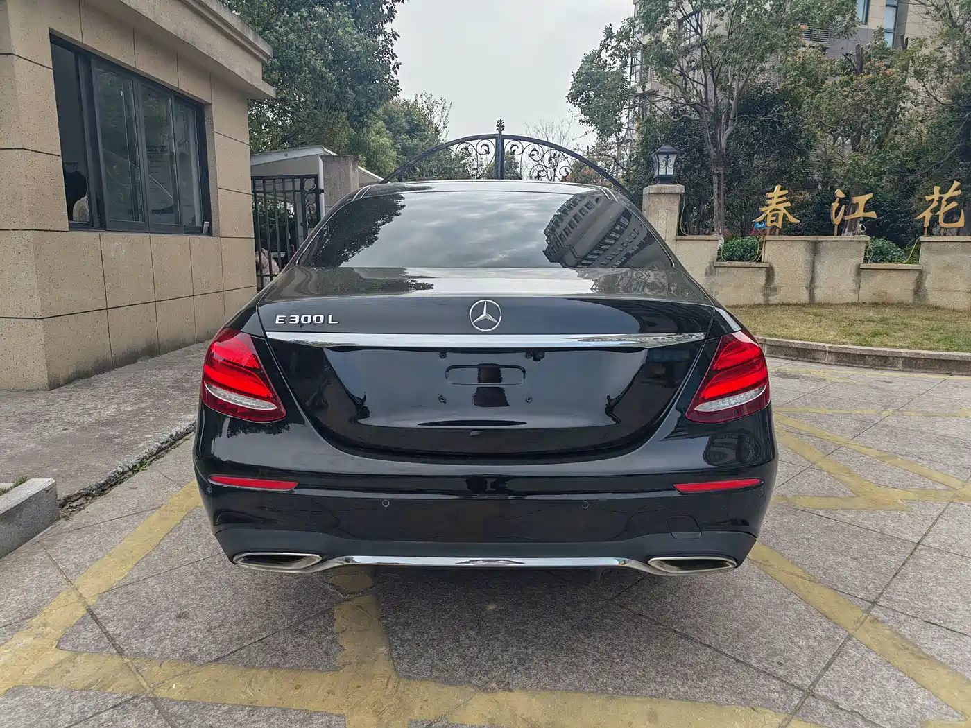 Mercedes-Benz E-Class 2020 Model E 260 L Sport фото 12
