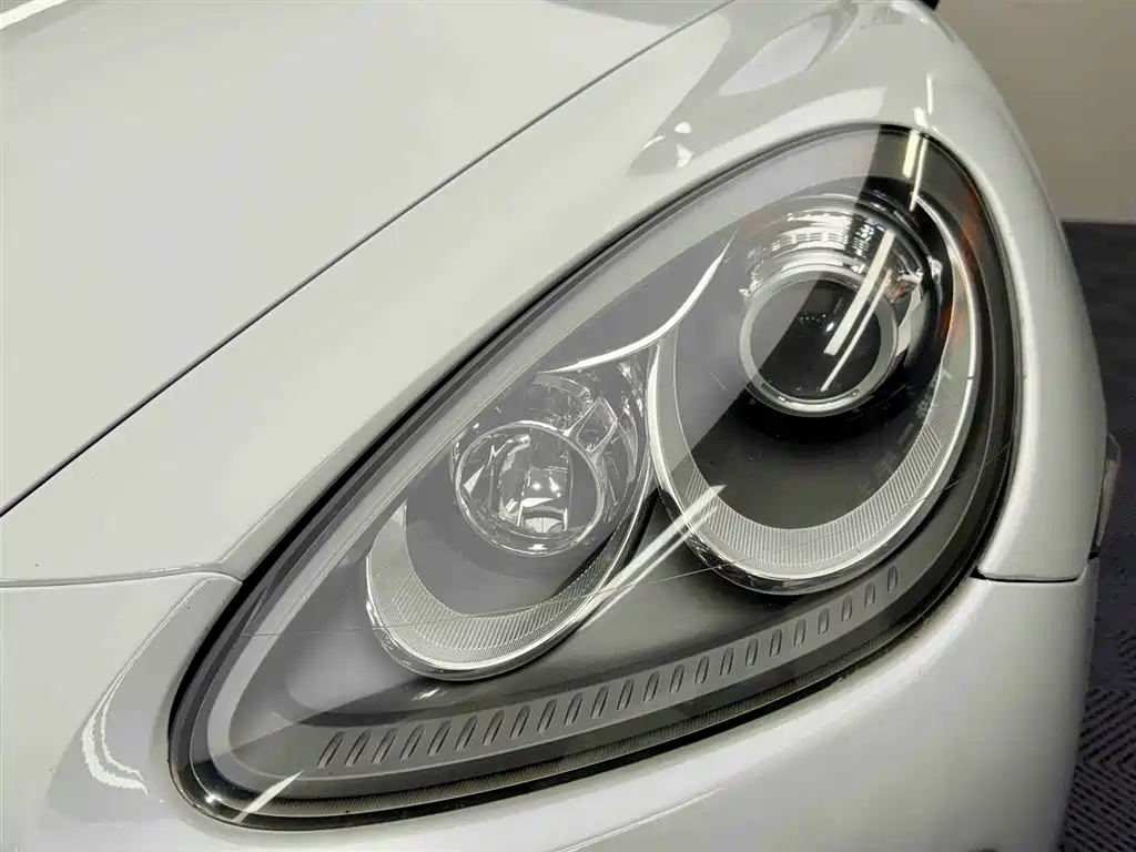 Porsche Cayenne 2011 Cayenne 3.0T фото 5