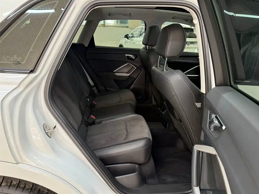 Audi Q3 2023 35 TFSI Fashion Dynamic (1.4T) фото 22