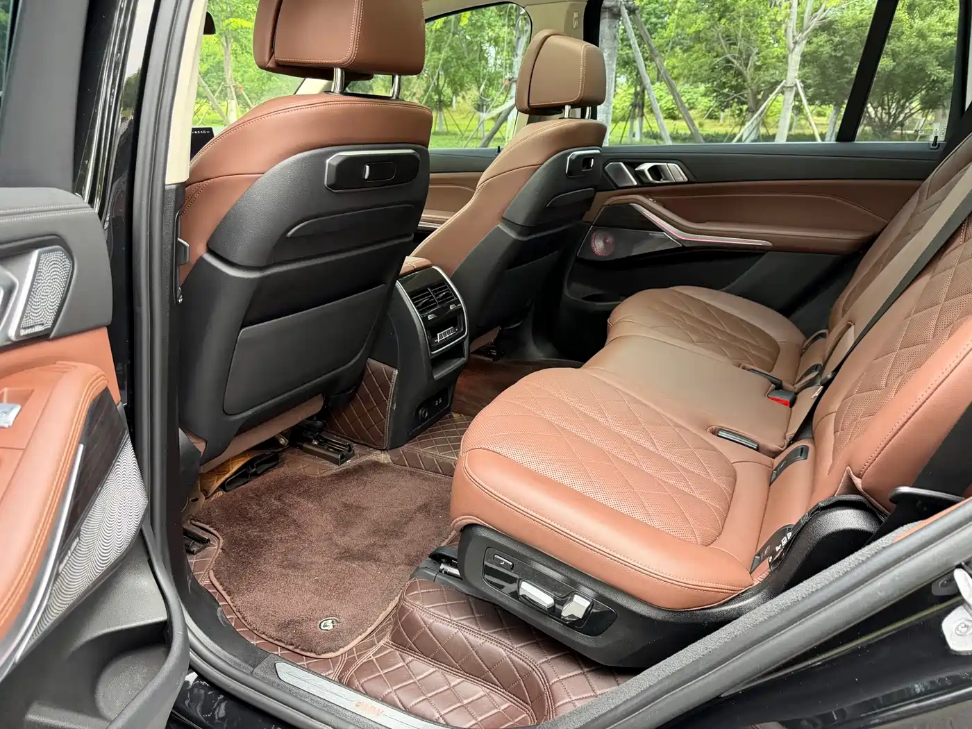 Фото 8 - BMW X7